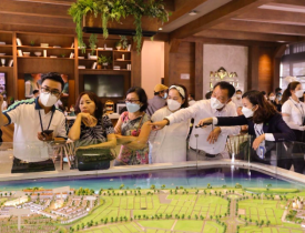 Nhà đầu tư thích thú với vẻ đẹp giàu sức sống của khu đô thị Aqua City